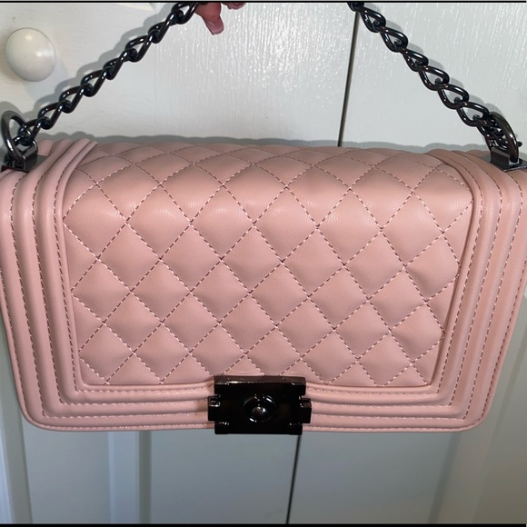 Luxury Diamond Pattern Handbag - Picture 2 of 4